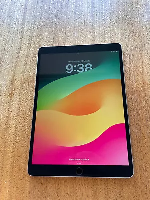 Used - Apple IPad Pro 1st Gen. 64GB Wi-Fi 10.5 In - Space Grey / A1701 • $195