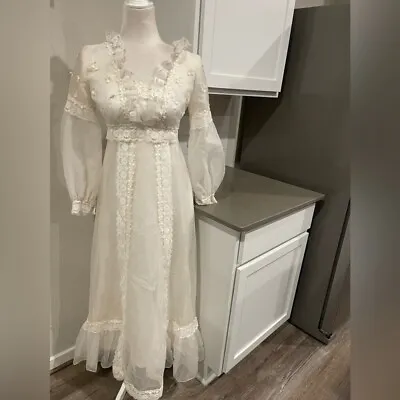 Vintage Victorian Lace Cottagecore Unbranded Handmade Wedding Dress S • $60