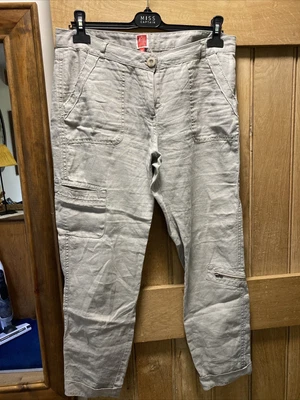 £5 • Buy Miss Captain Tortue Trousers