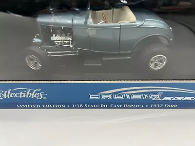 1:18 Ertl Collectibiles 1932 Ford Roadster • $25