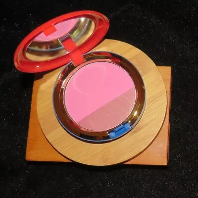 Mac Amazon Princess Satin Beauty Powder Highlighter Blush Wonder Woman Col. RARE • $47.99