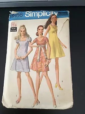 £2 • Buy Vintage Sewing Pattern Simplicity 8186 Dress