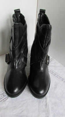 £10.50 • Buy New Red Herring Black Ankle Boots Size 8
