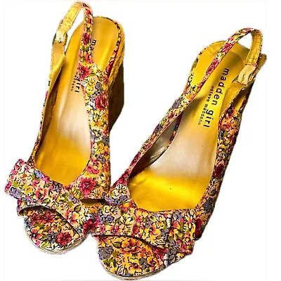 Madden Girl Floral Flower Wedge Sandal Sz 8 • $16