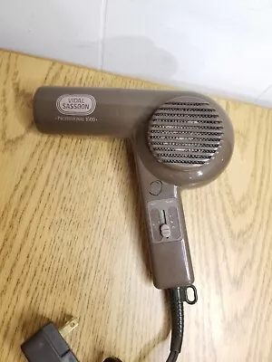 VINTAGE Rare Vidal Sassoon Professional 1600W Hair Dryer VS5038 Brown • $13.29