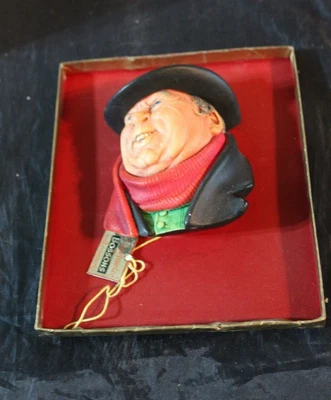 $15 • Buy VINTAGE BOSSON CHALKWARE HANGING HEAD - TONY WELLER In FRAME