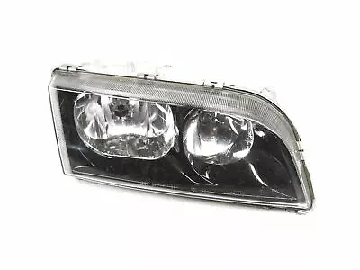 2003-2004 Volvo V40 Passenger Right Headlight Head Lamp Light 30899883 *Pitting* • $133.90