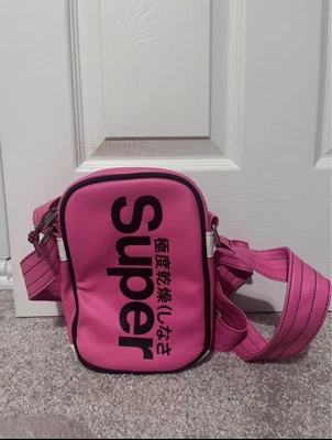£7.50 • Buy Superdry Festival Bag Pink