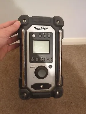 Makita 18v Lxt Bmr102 Job Site Radio Am/fm/aux Can Work With Main & Battery • £65