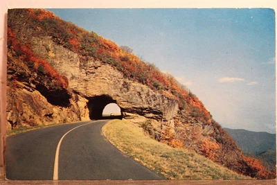 $0.50 • Buy Great Smoky Mountains National Park Blue Ridge Parkway Postcard Old Vintage Card