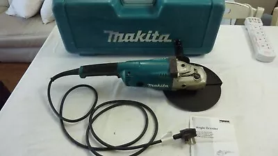 MAKITA GA9020 240V Angle Grinder 9  (230mm) Carry Case & New Steel Cutting Blade • £70