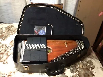 Vintage Oscar Schmidt Autoharp 36 Strings 21 Chords With Case And Accessories. • $255