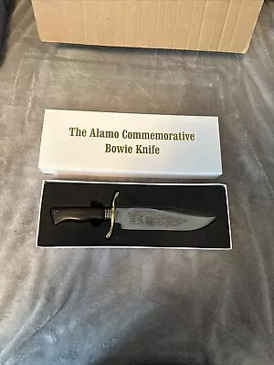 The Alamo Commemorative Bowie Hunting Knife. • $110