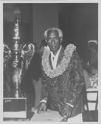 1967 Duke Kahanamoku 8X10 Vintage Surfing Photo By Leroy Grannis W Note & Stamp • $199.99