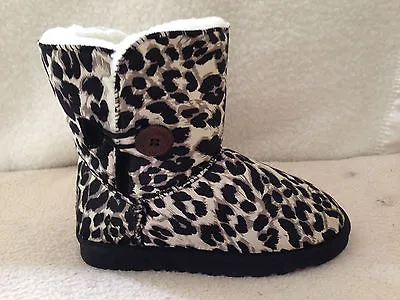 UGG Boots 1 Button Synthetic Wool Colour Black Leopard For Junior Girl • $30