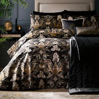 Laurence Llewelyn-Bowen Suburban Jungle 100% Cotton Duvet Cover Set Black/Gold • £59.95