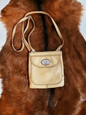 $36 • Buy Fossil Women's Maddox Mini Tan Leather Keyhole Crossbody Bag!