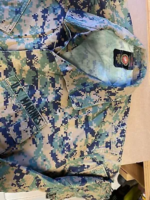 USMC Woodland MARPAT Combat Top Shirt/blouse MEDIUM - REGULAR • $27