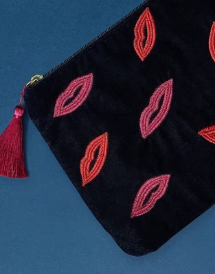 £14.99 • Buy New With Tags Accessorize Large Hot Lips Print Pouch Make Up Zipper Bag