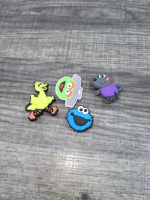 Croc Jibbitz Sesame Street Big Bird Oscar The Grouch Cookie Monster Peppa Pig 4 • £9.44