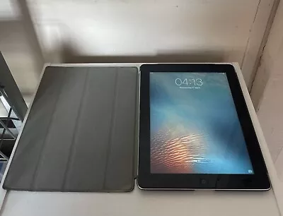 Apple IPad 2 32GB Wi-Fi 9.7in - Black - (R5-2) • £4.99