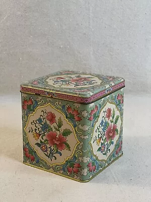 Vintage Tin By DAHER Long Island N.Y. Made In England Hinged Lid Pink Florals • $20