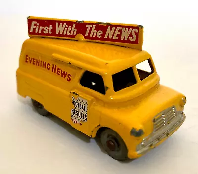 Original Vintage Moko Lesney Matchbox 42a - Bedford Evening News Van. (MW). • £18.99