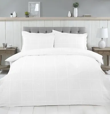 White Jacquard Squares Reversible Duvet Cover Set With Pillowcases Bedding Set • £16