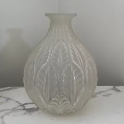 Authentic R. LALIQUE Opalescent MALESHERBES 9.25  Vase C. 1927 AS-IS Cracked • $250