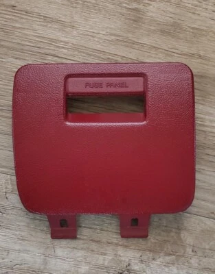 $16 • Buy 1992 - 1996 Ford F150 F250 F350 Bronco Lower Dash Panel Fuse Box Cover Red