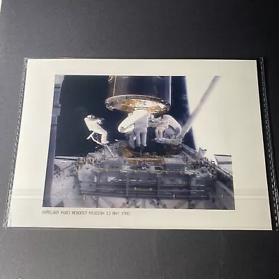 Vintage NASA Engineer 1992 Intelsat STS-49 Astronauts Mission 8x6 Photograph • $49.97