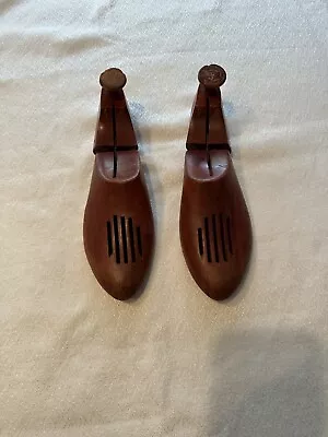 Vintage Florsheim Wooden Shoe Tree Mold Stretchers Size 8 4 • $14.99