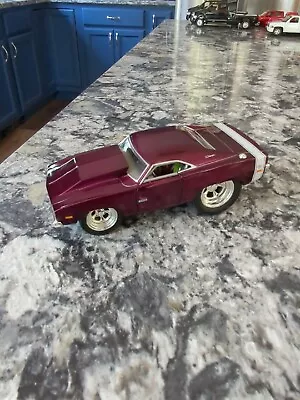 1969 Dodge Charger Hemi  Muscle Machines 1:24  Purple • $50