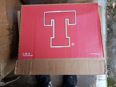 £25.99 • Buy  TENNENTS - Lager BREWERIANA, 2x Lager Glasses,Tshirt,Bottle Opener & Lager Mat.