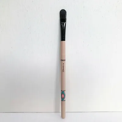 MAC  Vibe Tribe Collection  Shader Brush Full Size Brand New! • £10.46