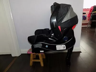 Graco Quattro Tour Deluxe Oxford Travel System Single Seat Stroller • £100