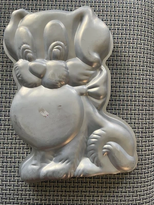 $14.30 • Buy Wilton Cake Pan 1978 502-7636 Playful Puppy Dog Korea