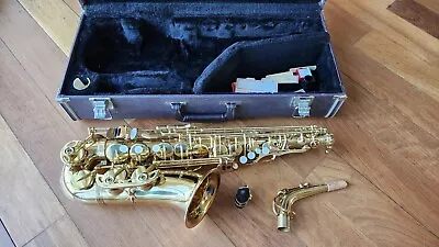 Alto Saxophone Brass Fair Condition + Original Yamaha Case  • $235