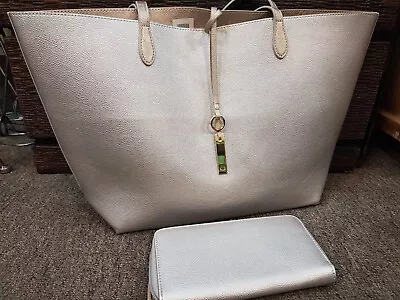 Ladies Reversible Handbag Bag & Wallet Set Grey • $34.95