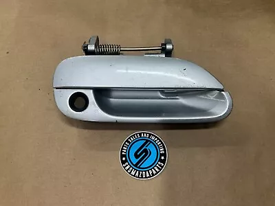 99-05 Mazda Miata OEM Right RH Passenger Outside Door Handle Sunlight Silver #6 • $39.95