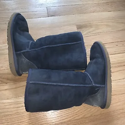 UGG Women's Classic Tall Boot -Navy- Size 6 • $29.99