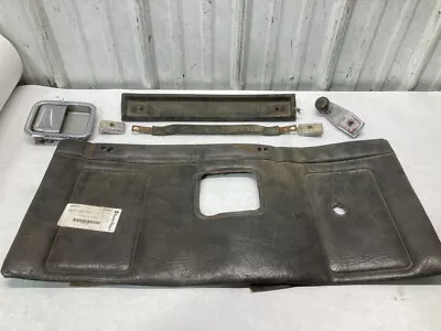 Volvo WG Left/Driver Door Interior Panel - Used • $349.99