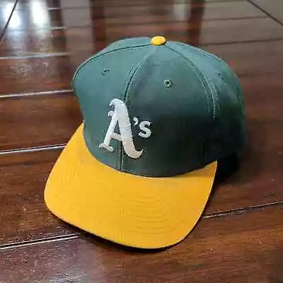 Vintage Oakland Athletics Snapback Hat • $45