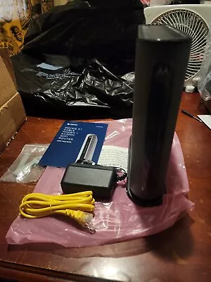 Motorola MG8702 Cable Modem + Wi-Fi Router Not In Original Box New  • $115