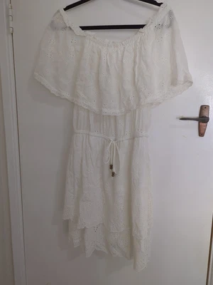 $30 • Buy Tigerlily White Lace Dress Sz 14