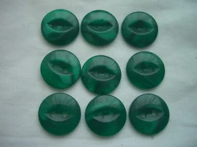 £2.60 • Buy EMERALD GREEN MOTTLED FISH EYE SMALL 2 HOLE BUTTONS X 9 FREE P&P