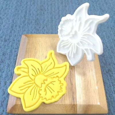 Daffodil Cookie Cutter / Cookie Stamp / Home Baking • £5.23