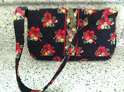 Vera Bradley Rare Hens N Holly Retired Jilly Bag! • $49