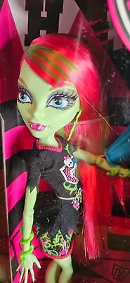 Monster High Doll Venus Mcflytrap Ghoul Spirit  2013-nrfb-mint Condition • $45