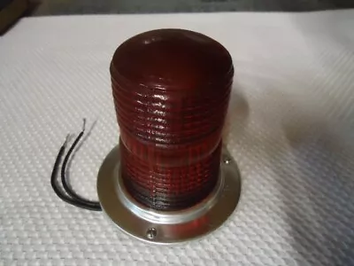 Vintage ARROW 35 Red Glass Boat Light Arrow 20017  Works • $49.99